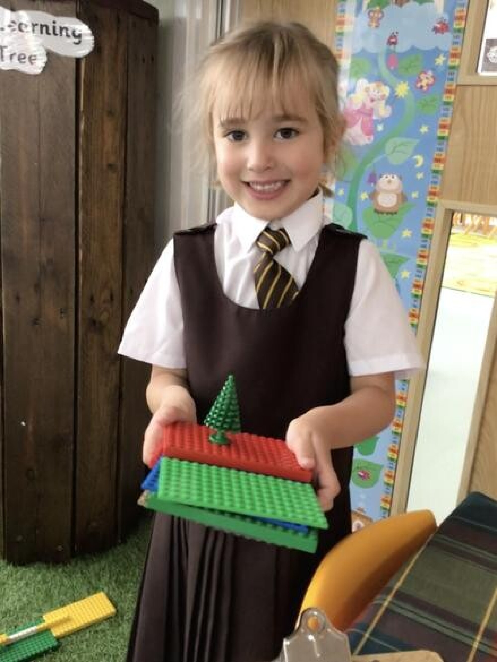 15fb51e2 4231 43cd 9413 3aa249882575 1x1